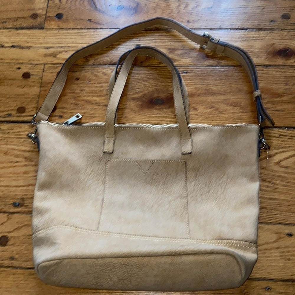 Street level tan tote